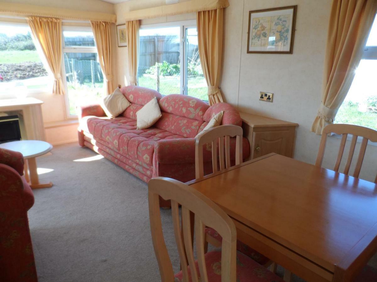 Luxury Mobile Home Near Perranporth Situated On A Quiet Farm Truro Luaran gambar